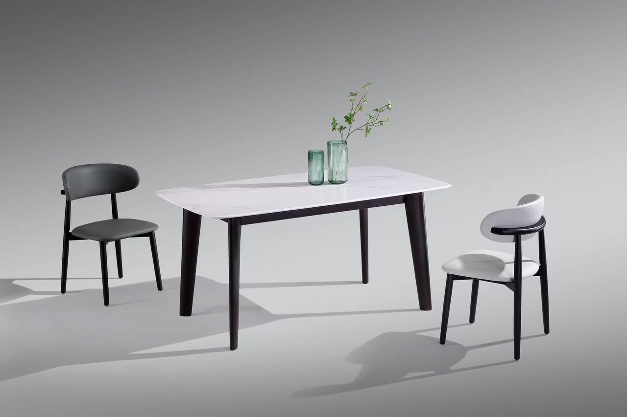 Dining Tables & Chairs